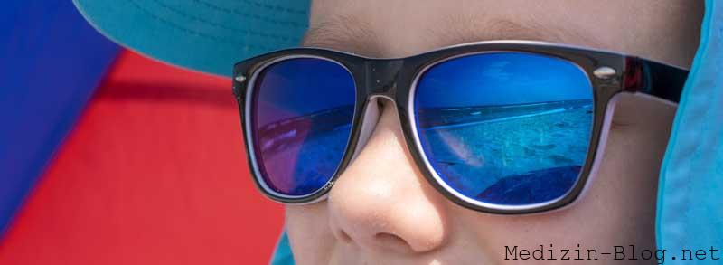 schutz-vor-UV-Strahlung-sonnebrille